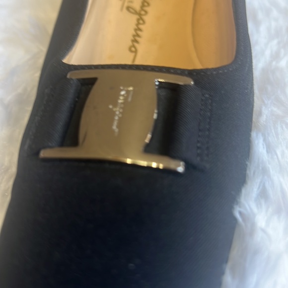 Ferragamo Black Pumps w Silver Buckles Size 6.5 - Picture 6 of 15